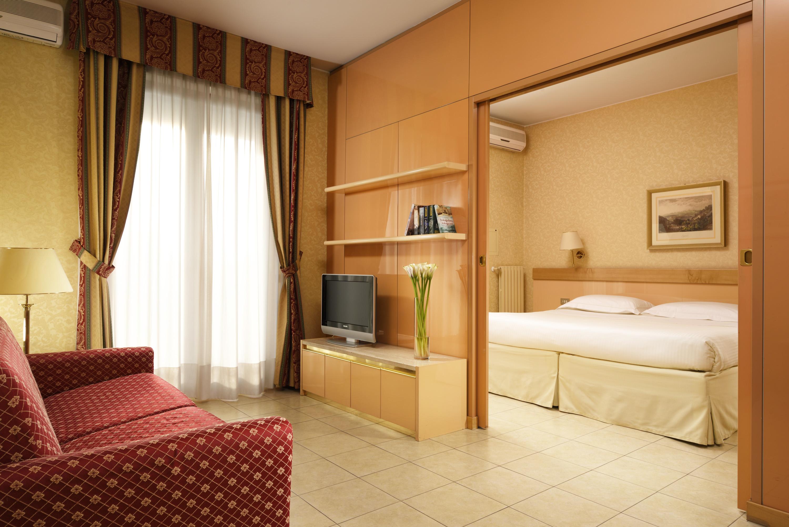 Unaway Hotel & Residence Quark Due Milano Экстерьер фото