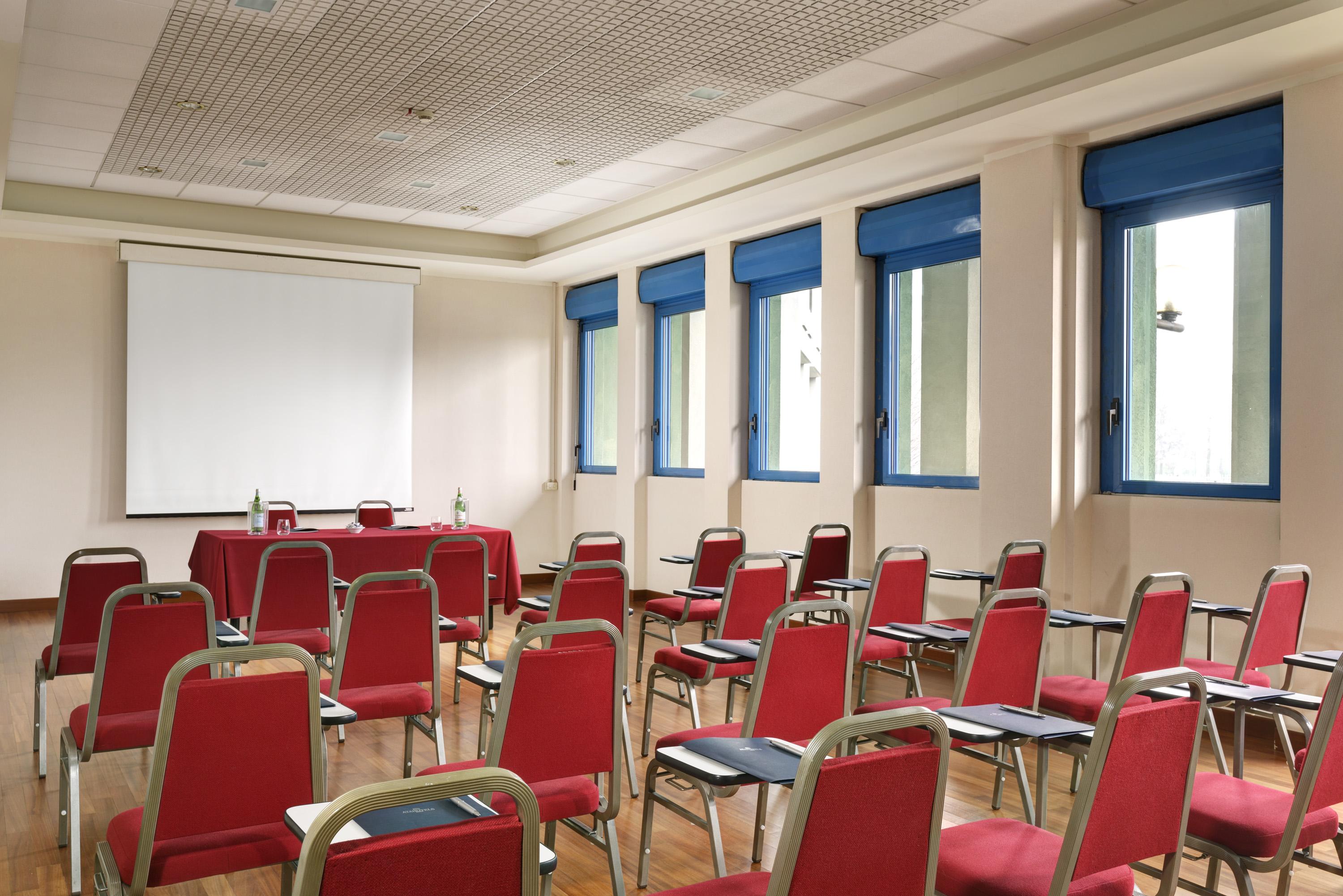 Unaway Hotel & Residence Quark Due Milano Экстерьер фото
