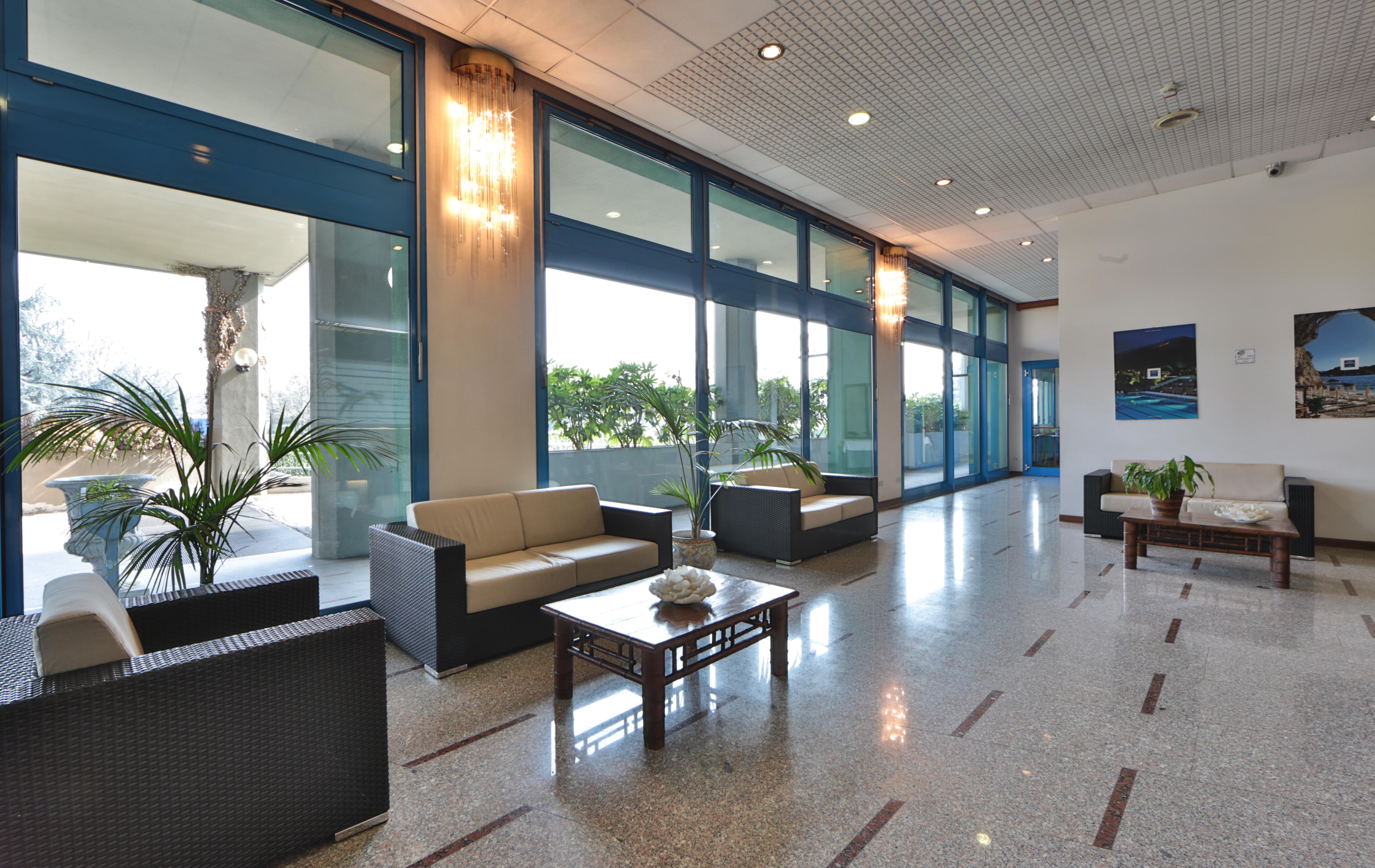 Unaway Hotel & Residence Quark Due Milano Экстерьер фото