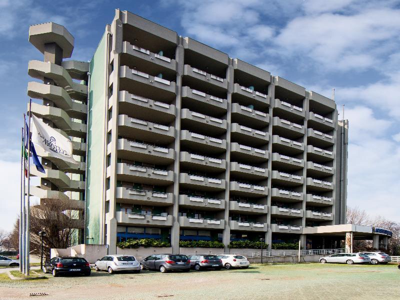 Unaway Hotel & Residence Quark Due Milano Экстерьер фото