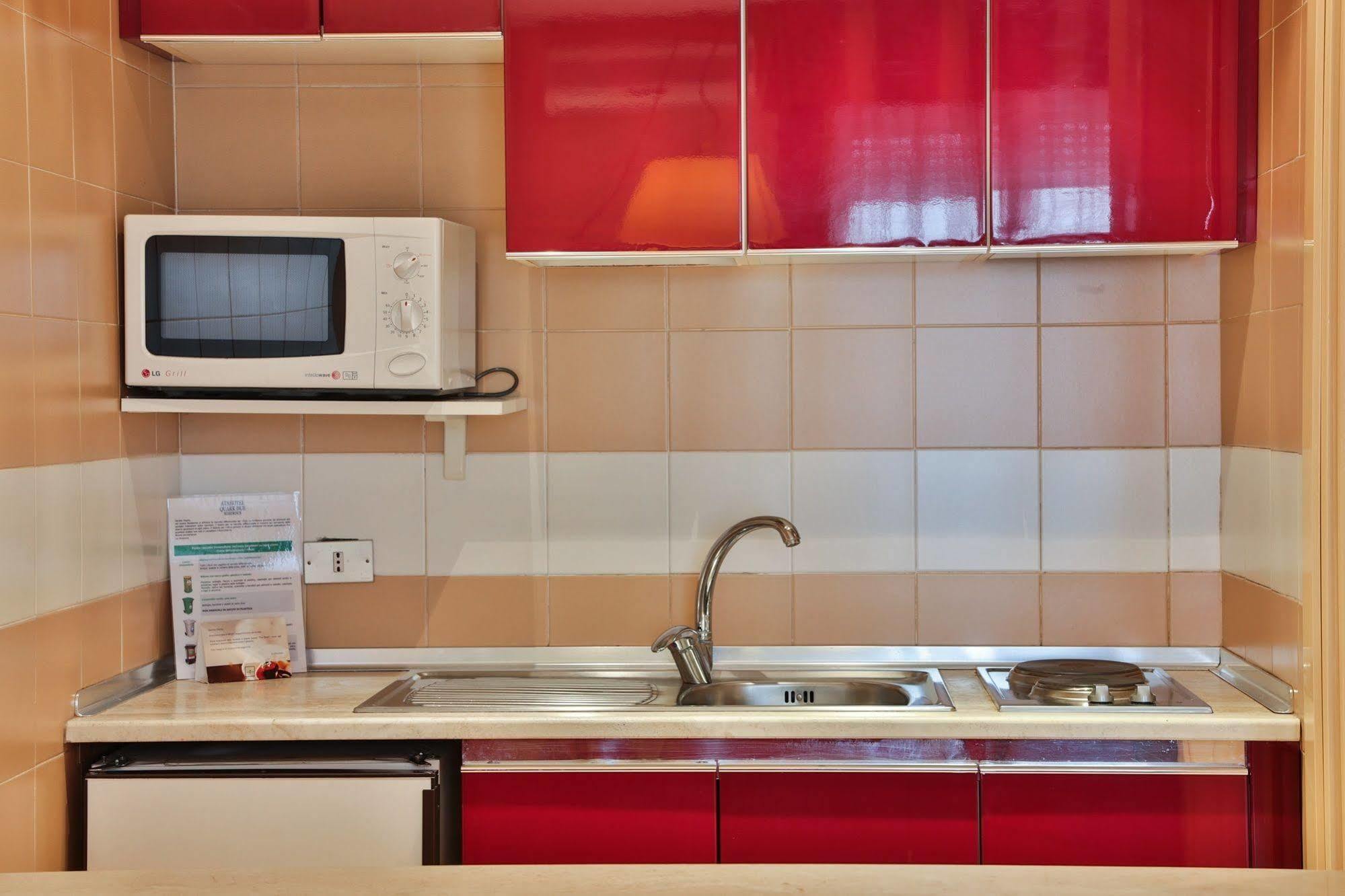 Unaway Hotel & Residence Quark Due Milano Экстерьер фото