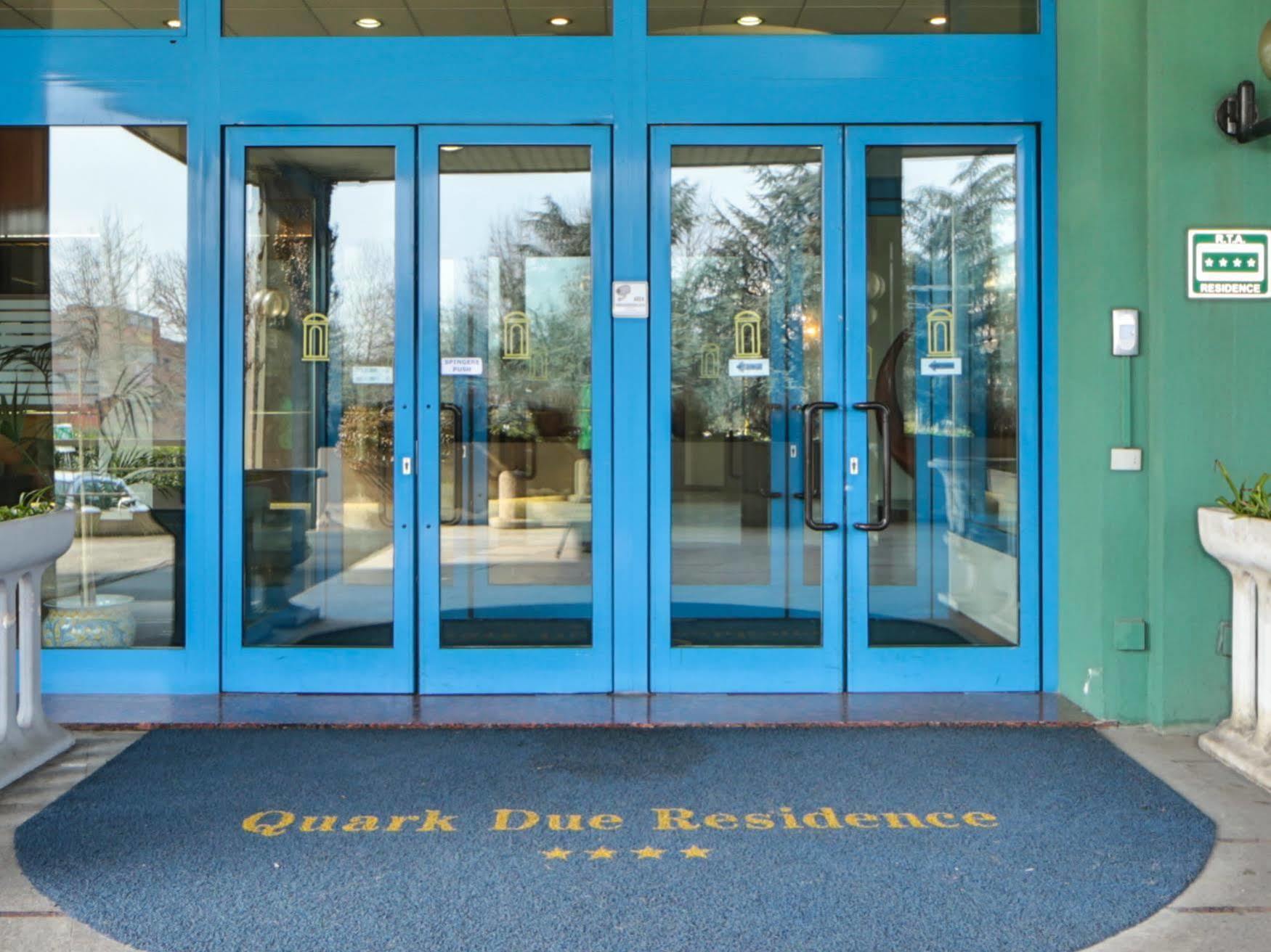 Unaway Hotel & Residence Quark Due Milano Экстерьер фото